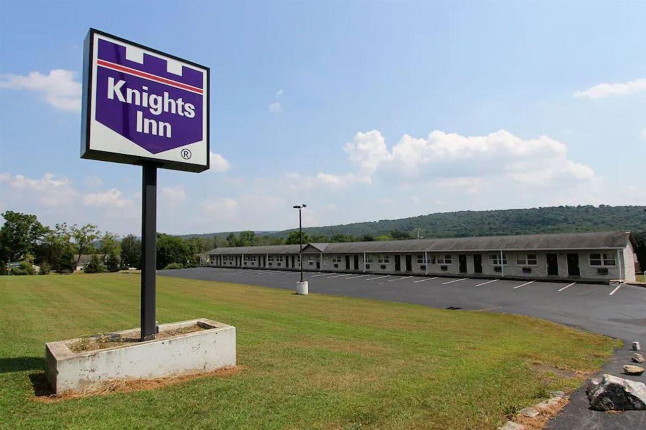 Knights Inn Pine Grove Pine Grove  Exterior photo